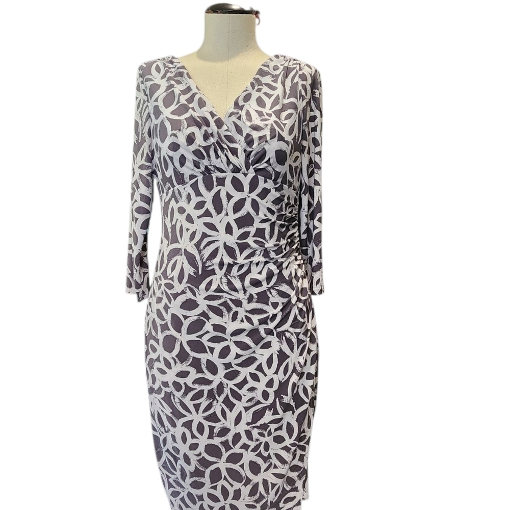 Ralph Lauren White and Gray Sheath Dress V-Neck 3/4 Sleeve
